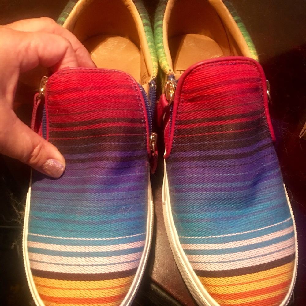 Volatile serape slip-on tennis shoes